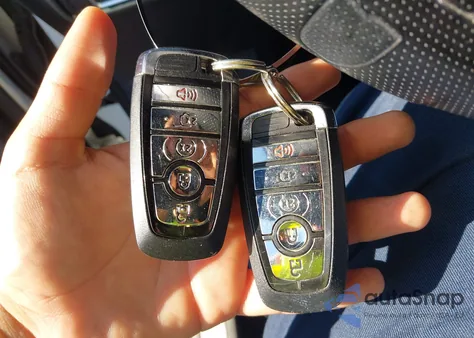 2020 Lincoln Aviator Reserve z USA, uszkodzony, nr VIN 5LM5J7XC0LGL20516